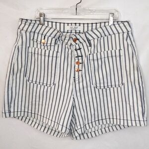 Judy Blue - High Rise Wh/Blu Shorts (Size 3XL)